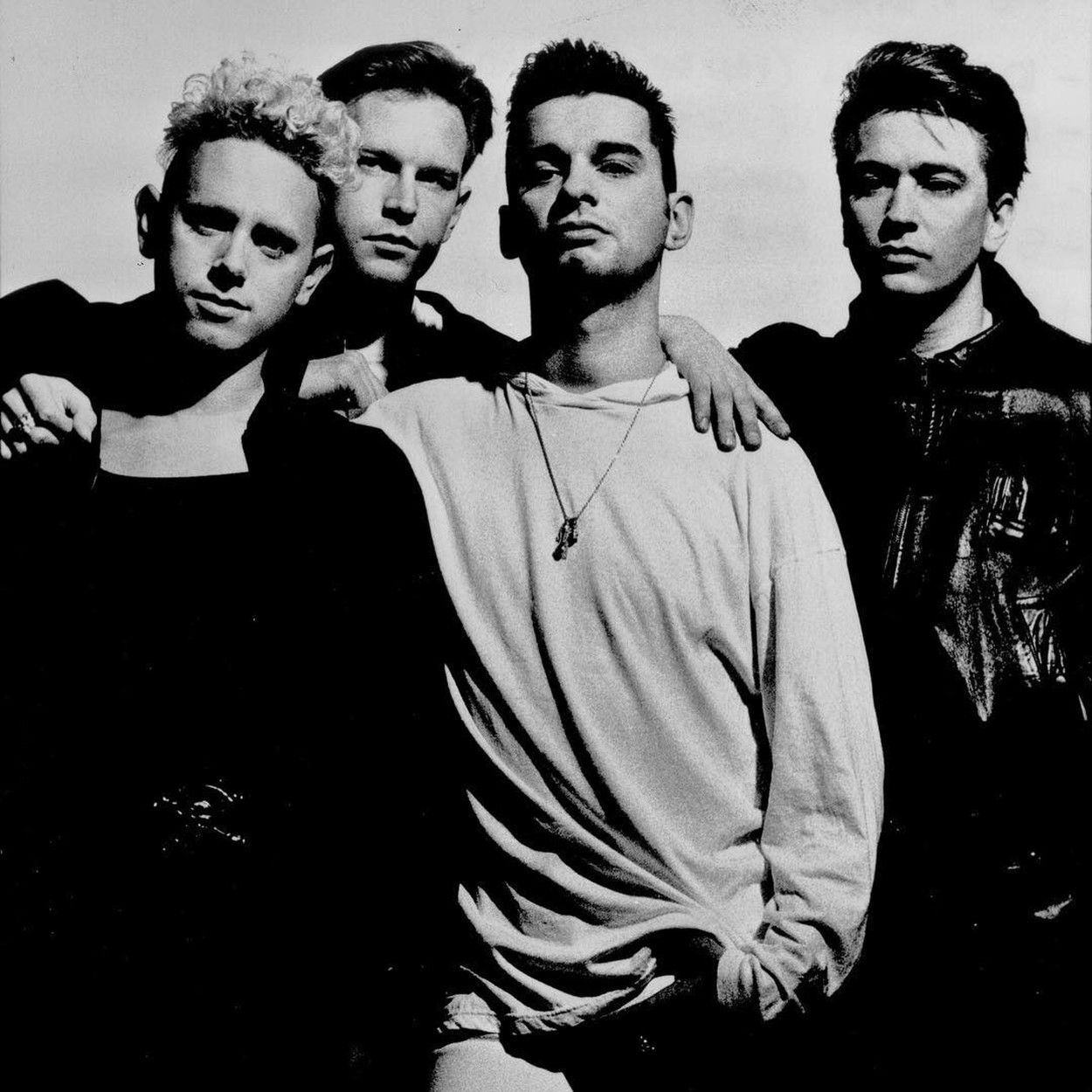 Депеш мод лучше. Группа Depeche Mode. Группа Depeche Mode 2023. Depeche Mode 1990 год. Группа Depeche Mode 80е.